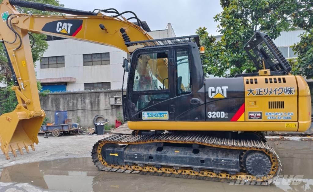 CAT 320 D2 Paletli ekskavatörler