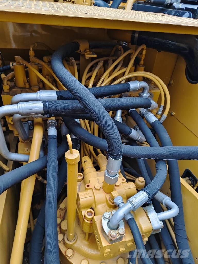 CAT 320 D2 Paletli ekskavatörler