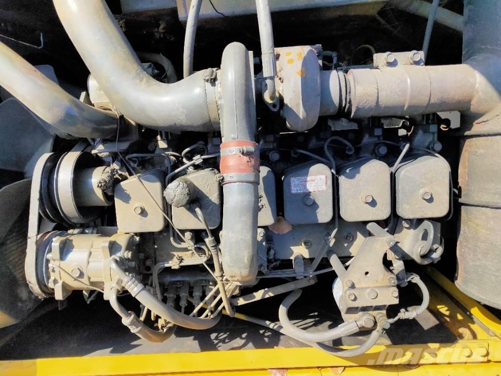 Komatsu PC200-6 Paletli ekskavatörler