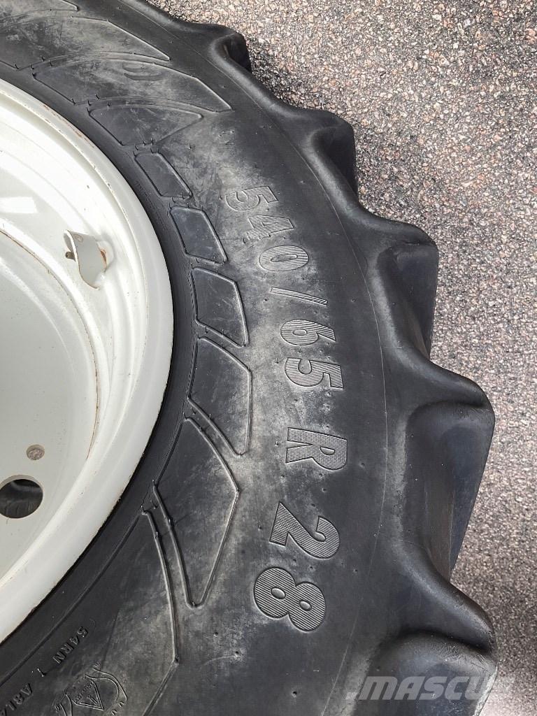 Valtra N174 Versu Traktörler