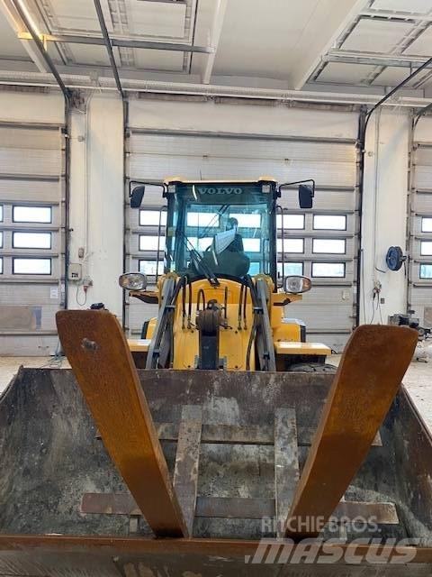 Volvo L 30 G Tekerlekli yükleyiciler