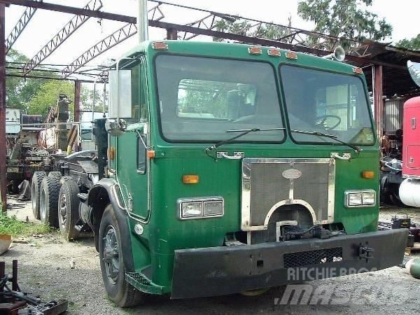 Peterbilt 320 Çekiciler