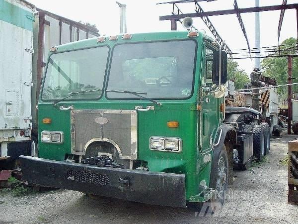 Peterbilt 320 Çekiciler