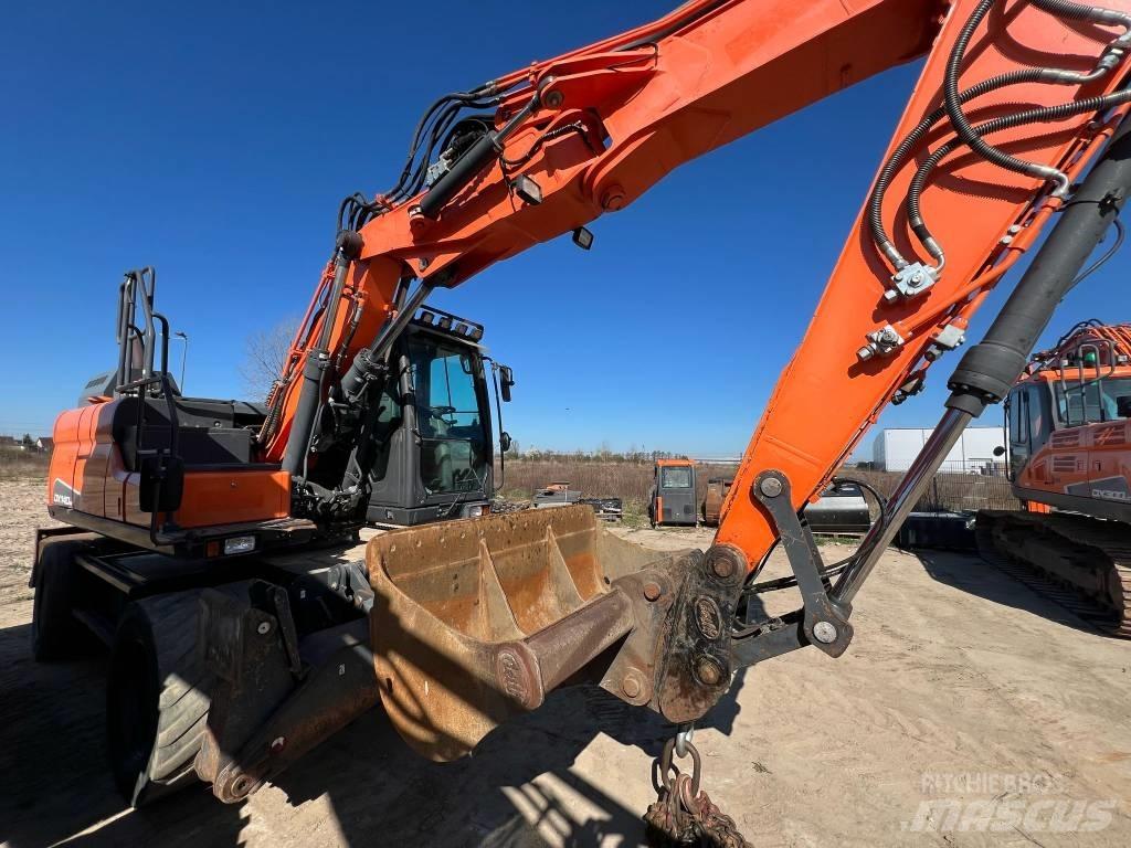 Doosan DX140W-5 Lastik tekerli ekskavatörler
