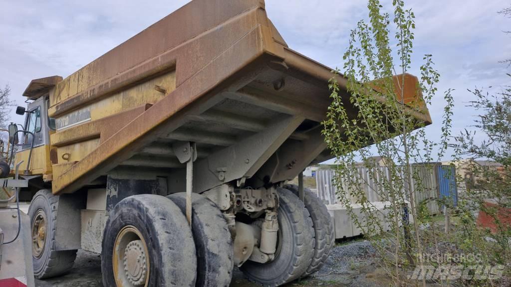 CAT 771D Yol disi kaya kamyonu