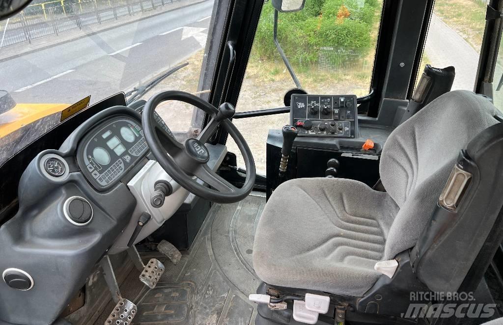 JCB Fastrac 3200 Traktörler