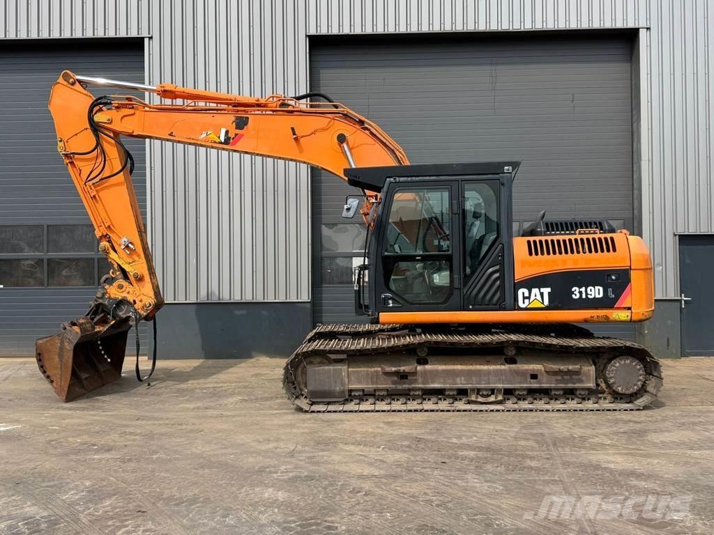 CAT 319DL Paletli ekskavatörler