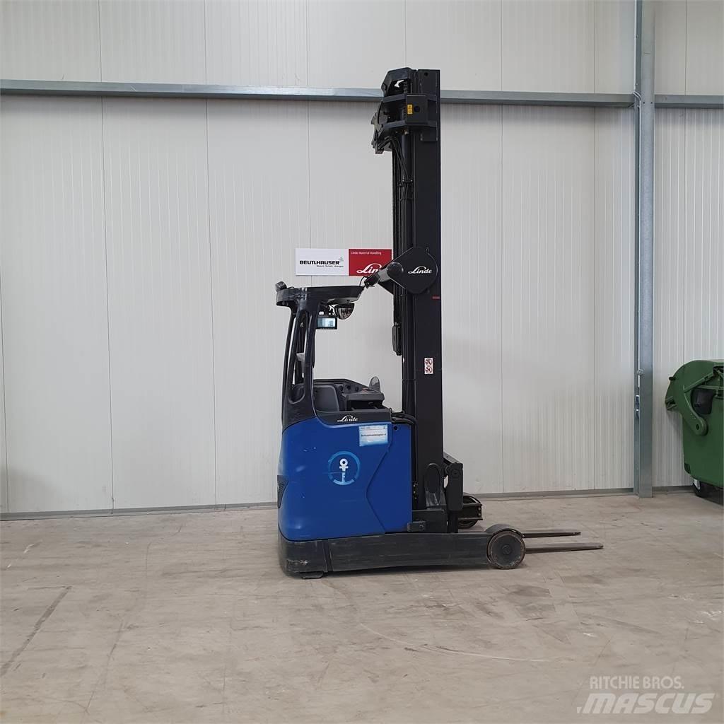 Linde R16HD Reach truck - depo içi istif araçları
