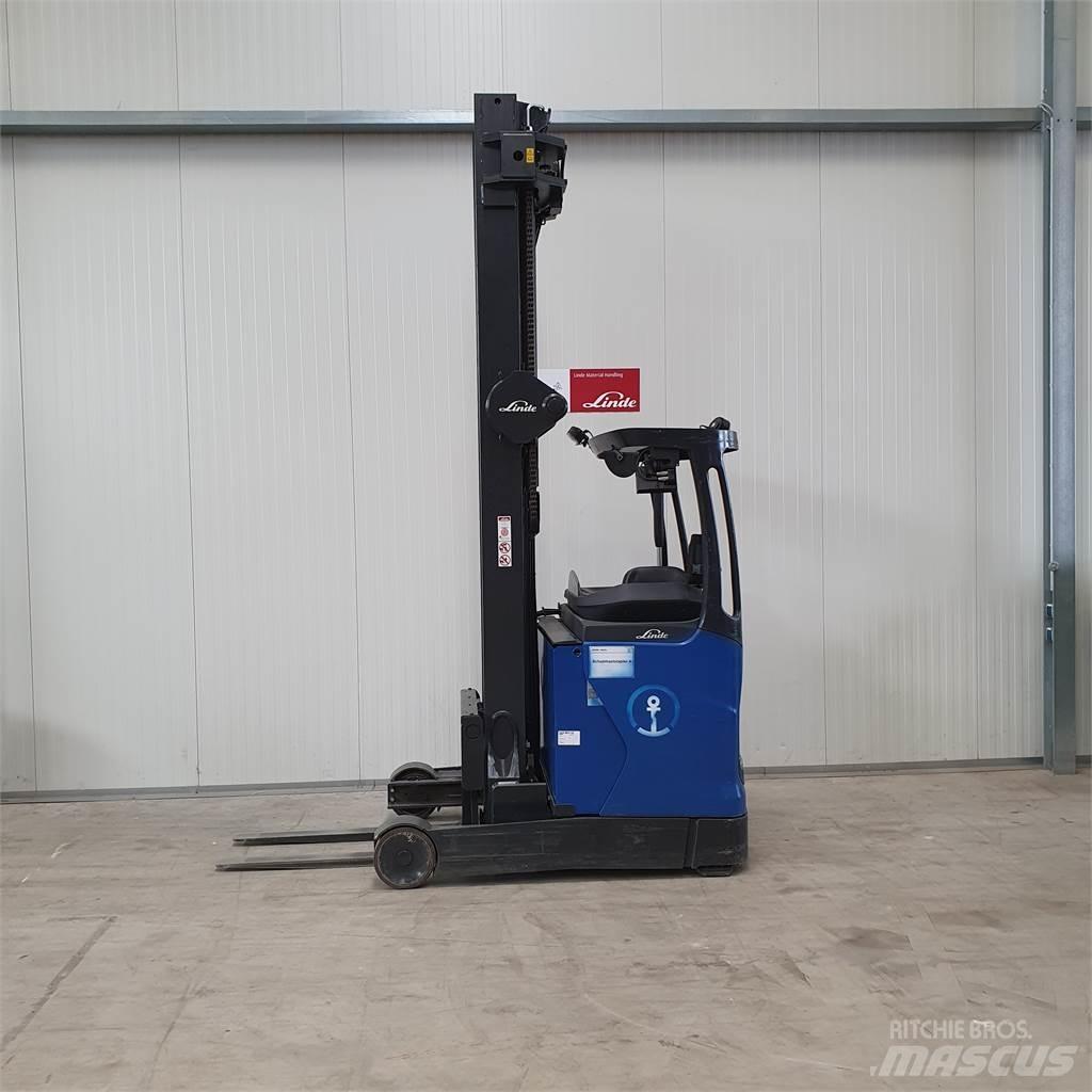 Linde R16HD Reach truck - depo içi istif araçları