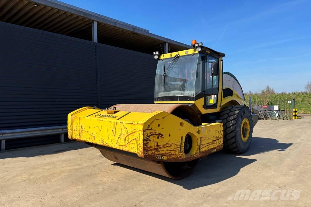 Bomag BW 226 BVC-5 Tek tamburlu silindirler