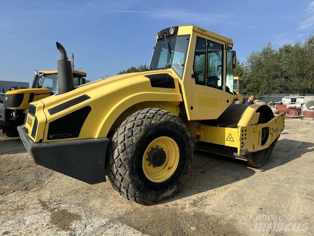 Bomag BW213-DH4 Tek tamburlu silindirler