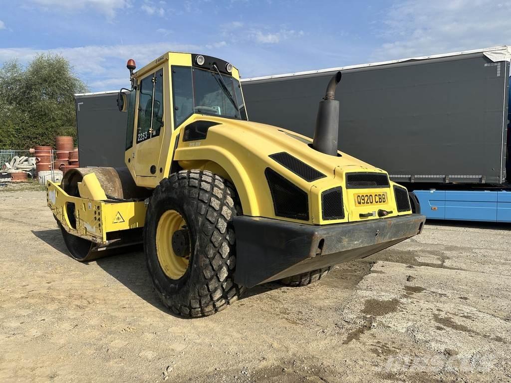 Bomag BW213-DH4 Tek tamburlu silindirler