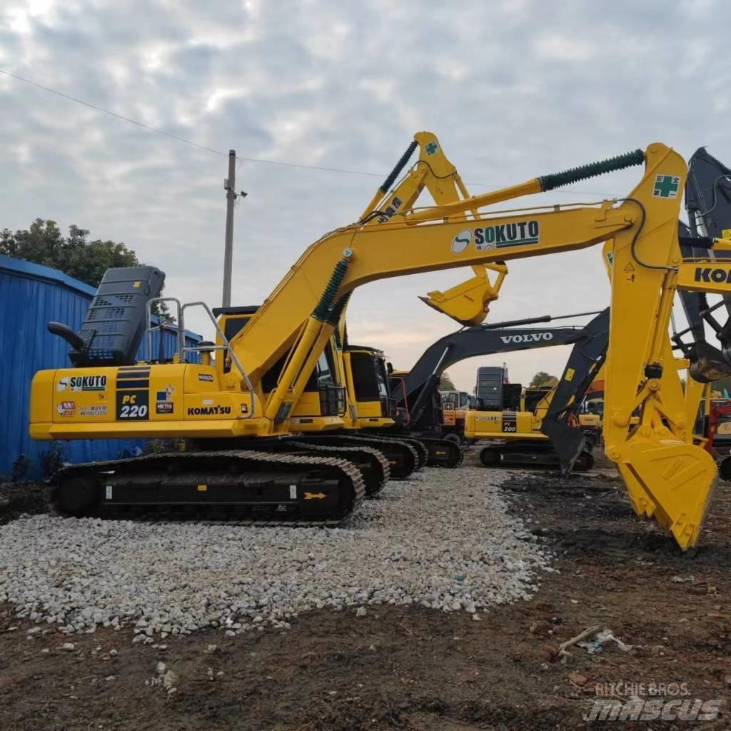 Komatsu PC 220-8 Paletli ekskavatörler