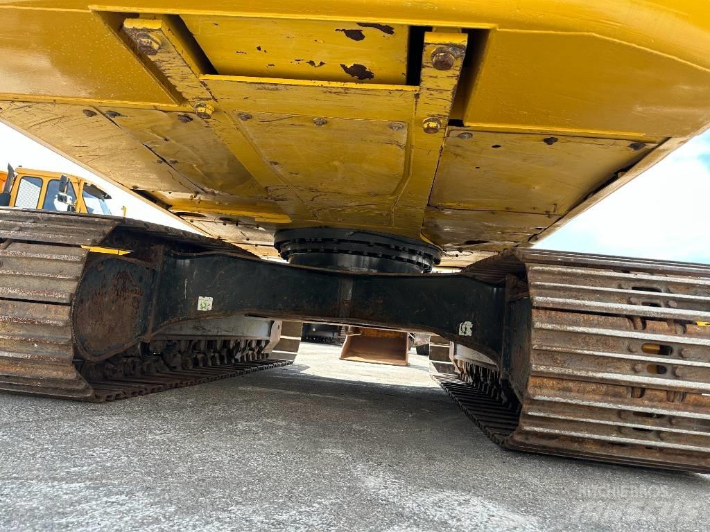 Komatsu PC210LC-11 Paletli ekskavatörler