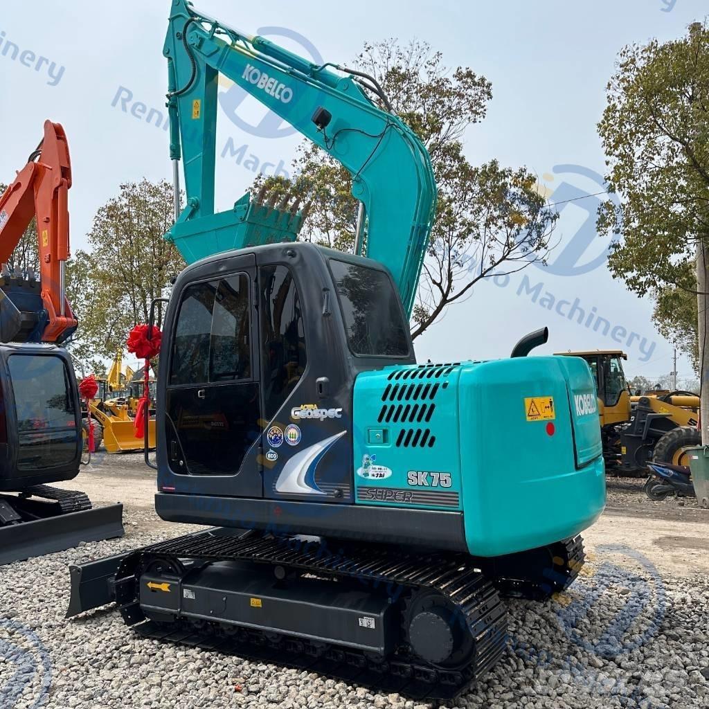 Kobelco SK75 Paletli ekskavatörler