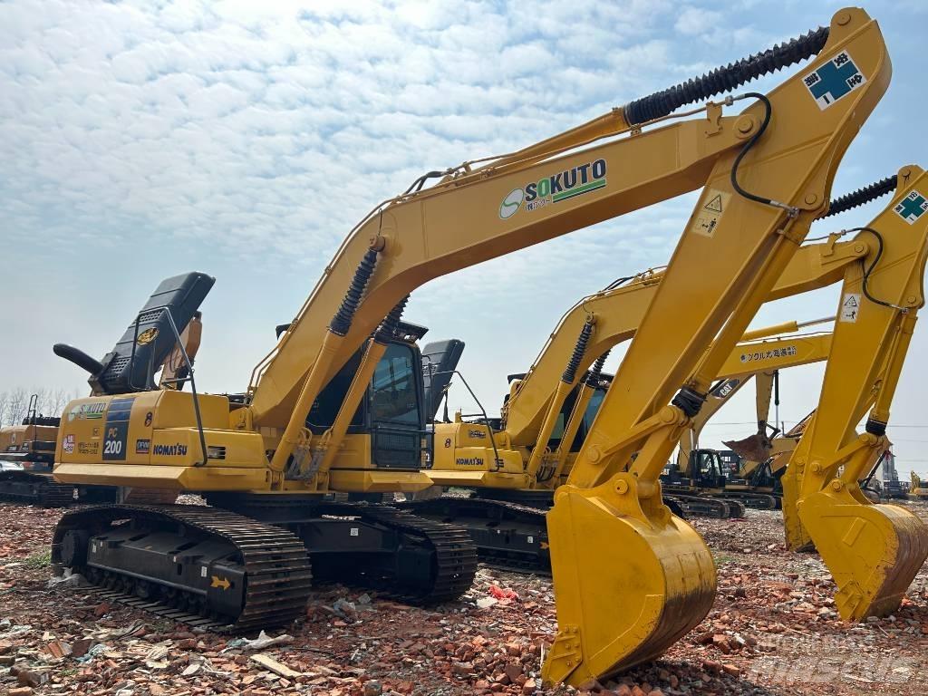 Komatsu PC 200-8 Paletli ekskavatörler