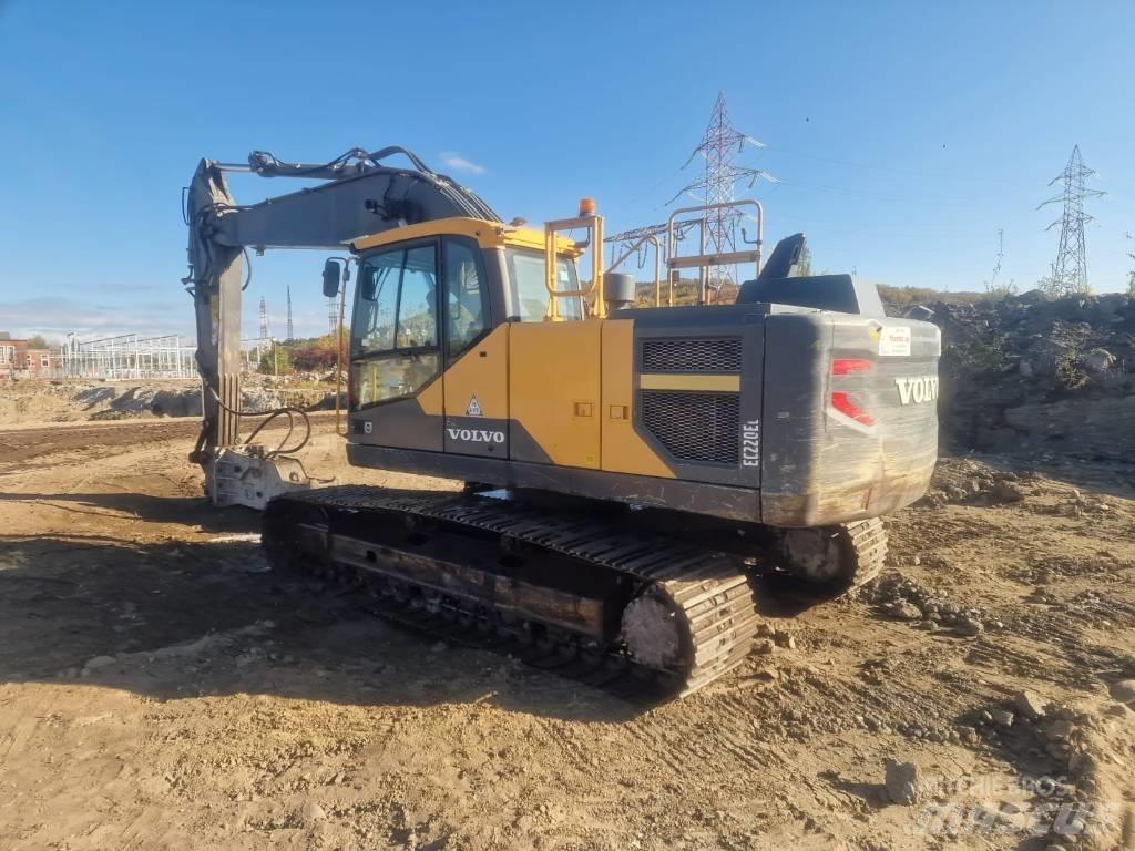 Volvo EC 220 E Paletli ekskavatörler