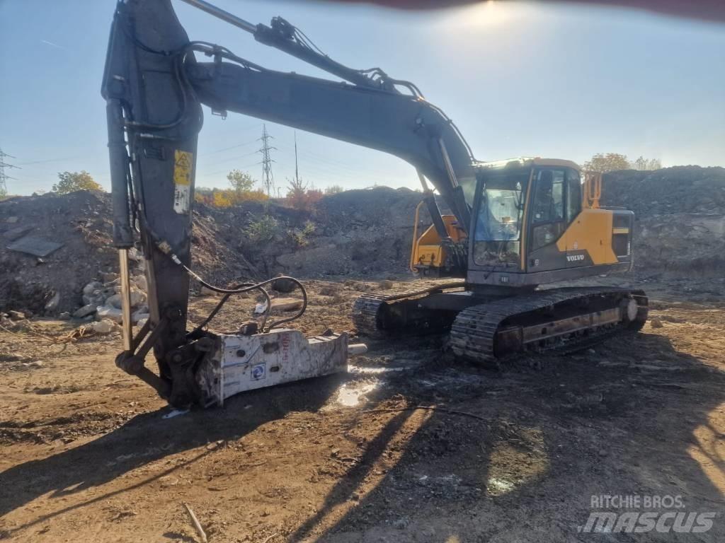 Volvo EC 220 E Paletli ekskavatörler