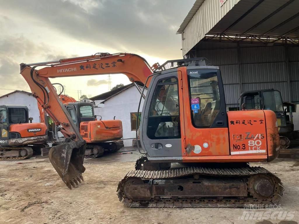 Hitachi ZX 80 Paletli ekskavatörler