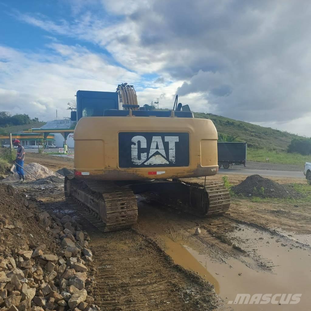 CAT 320D Paletli ekskavatörler