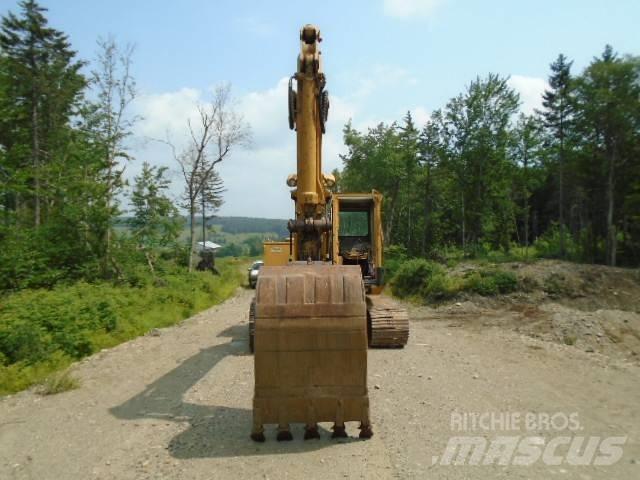 CAT 215 Paletli ekskavatörler