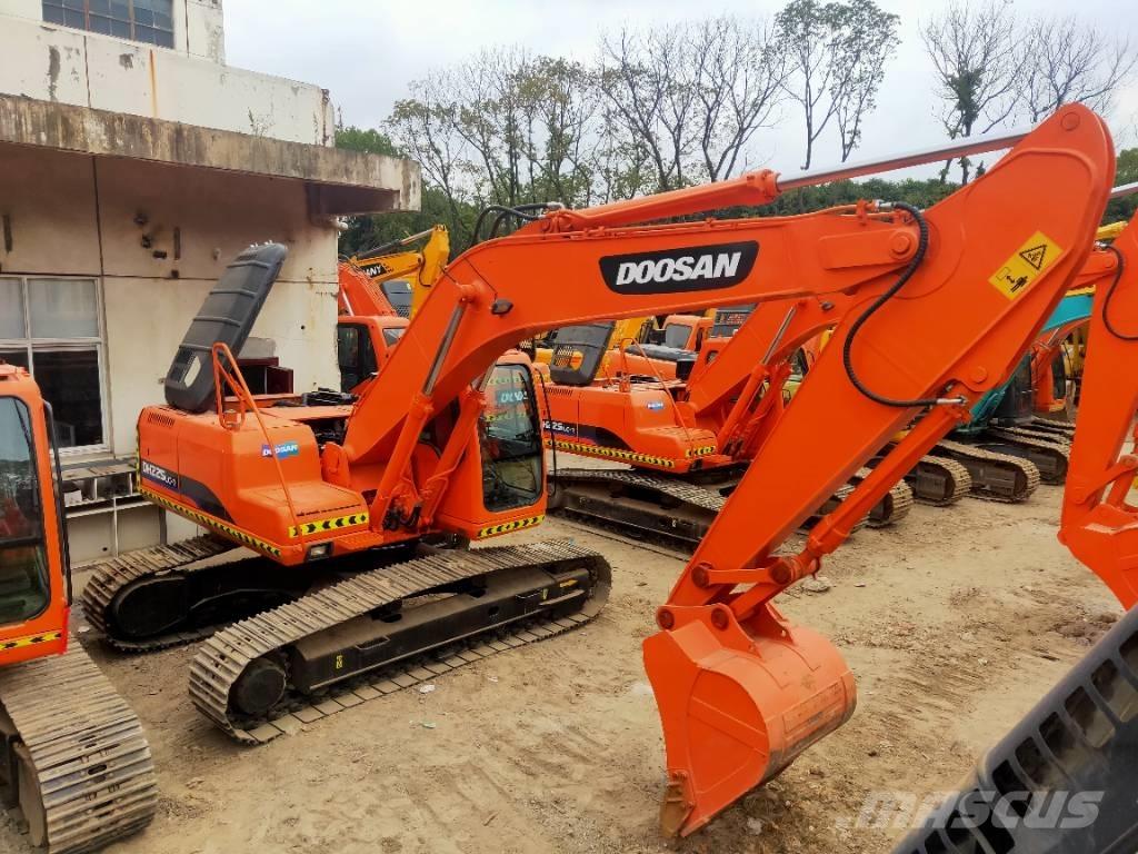 Doosan DH220LC-7 Paletli ekskavatörler