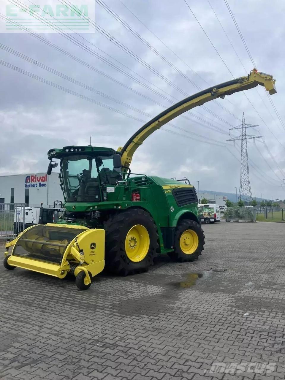 John Deere 8600i Kendi yürür silaj makinalari