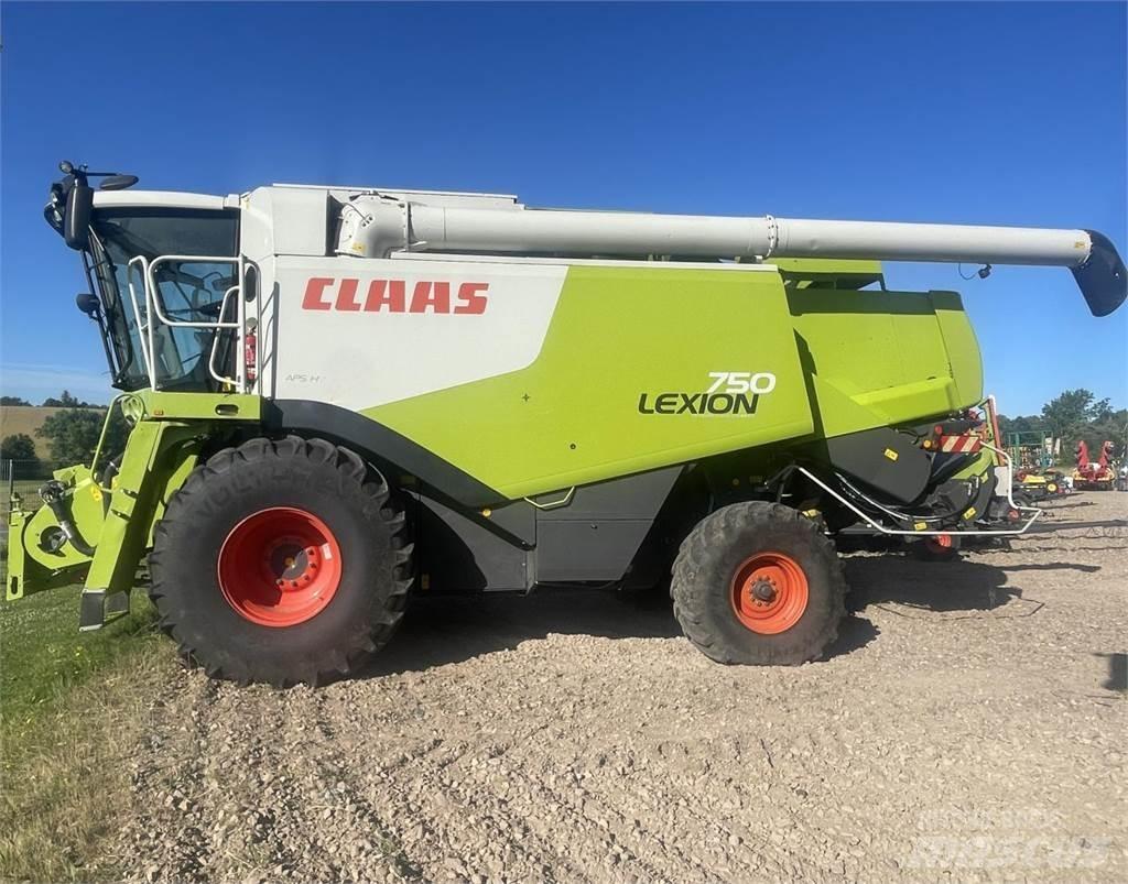CLAAS Lexion 750 Biçerdöverler