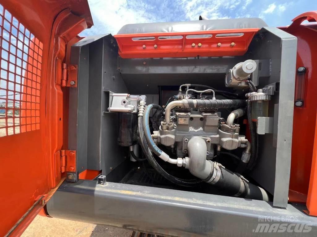 Hitachi ZX 200-6 Paletli ekskavatörler