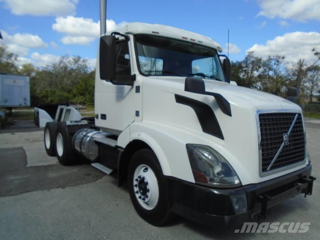 Volvo VNL 64 300 Çekiciler