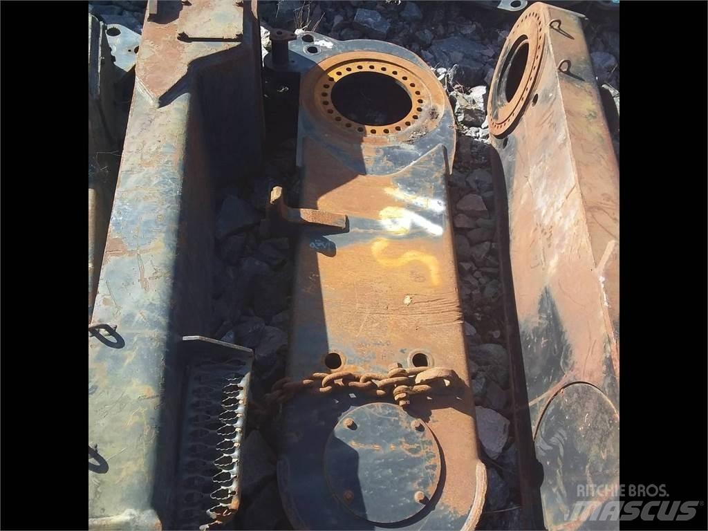 CAT 560 Pendelarm Sanzuman