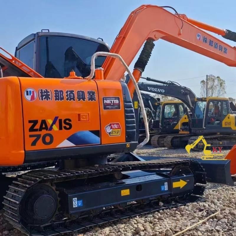 Hitachi 70 Paletli ekskavatörler