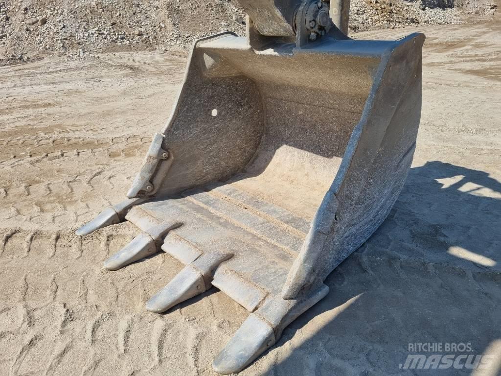 Komatsu HB 365 LC-3 Paletli ekskavatörler