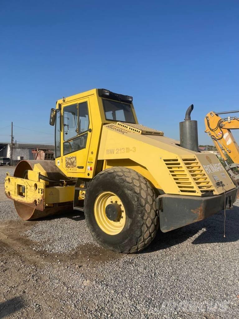 Bomag BW 213 D-3 Tek tamburlu silindirler