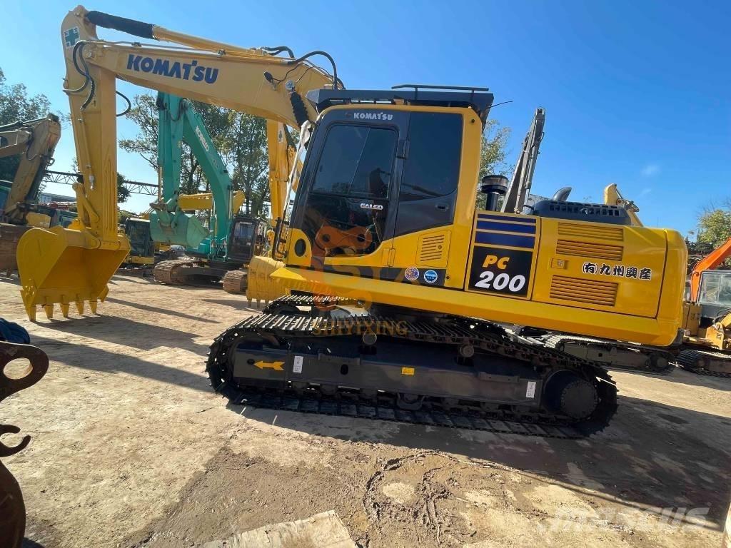 Komatsu PC 200-8 Paletli ekskavatörler