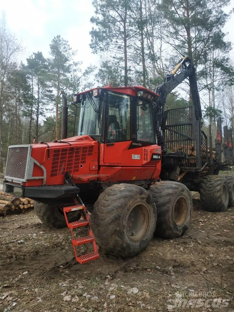 Komatsu 860.4 Tomruk yükleyici traktörler