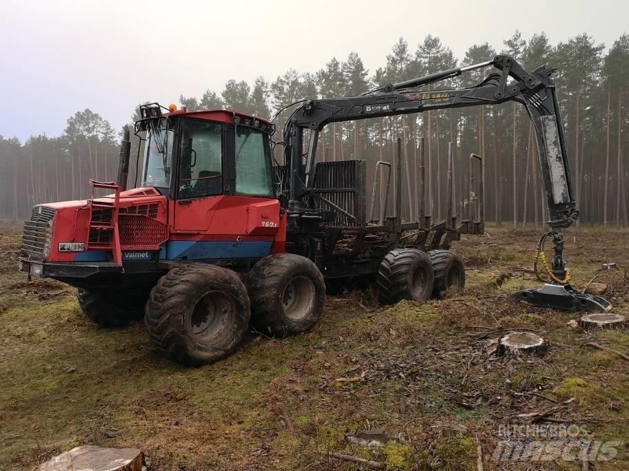 Valmet 860.1 Tomruk yükleyici traktörler