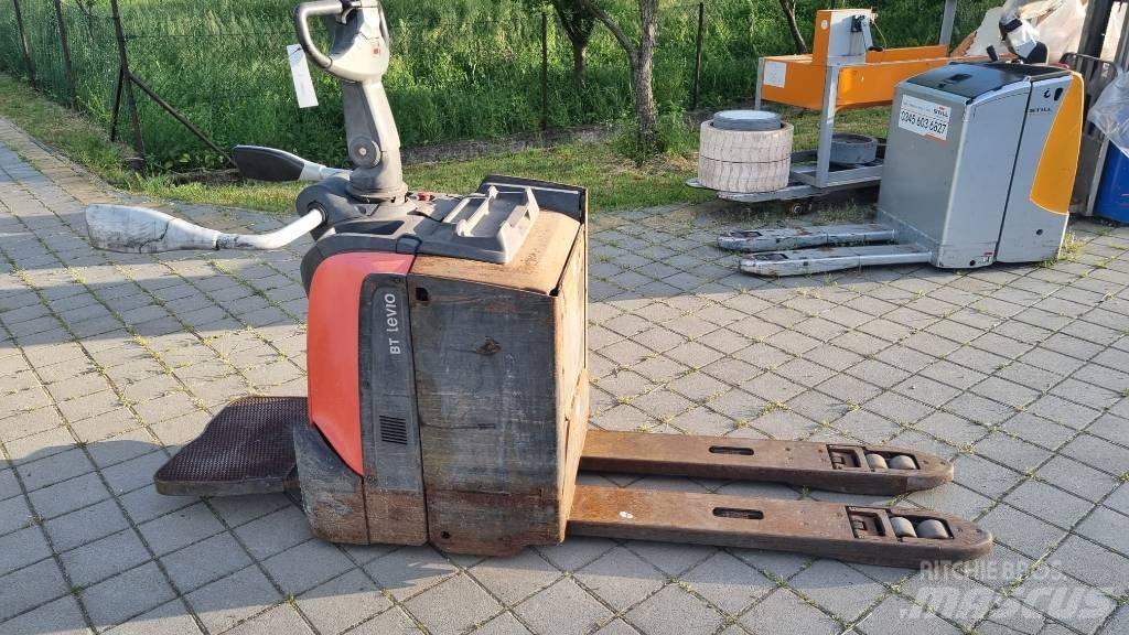 Toyota BT LPE200 Düsük seviye platformu