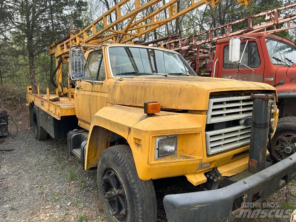 Ford F 700 Flatbed kamyonlar
