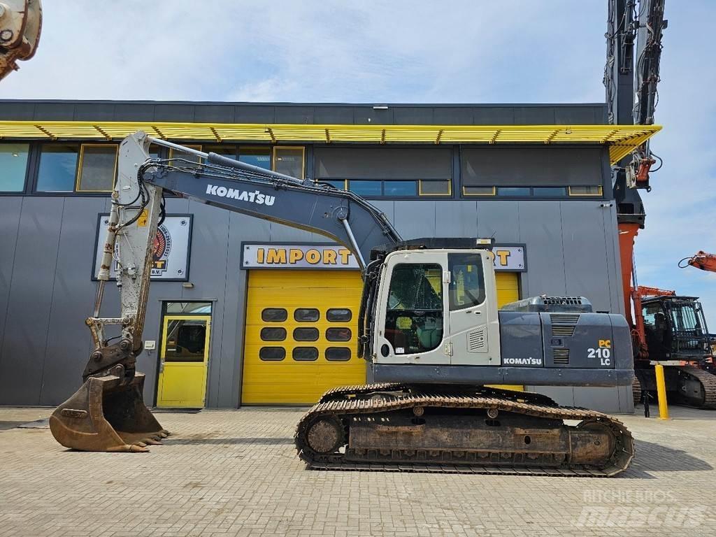 Komatsu PC210LC-8 Paletli ekskavatörler