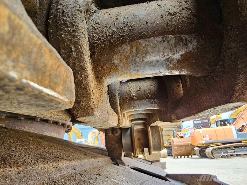 Komatsu PC210LC-8 Paletli ekskavatörler