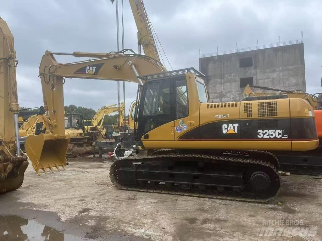CAT 325C Paletli ekskavatörler
