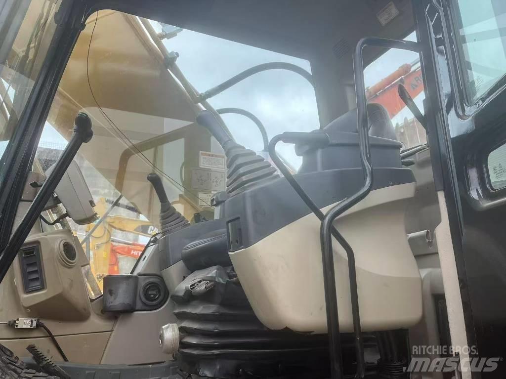 CAT 325C Paletli ekskavatörler