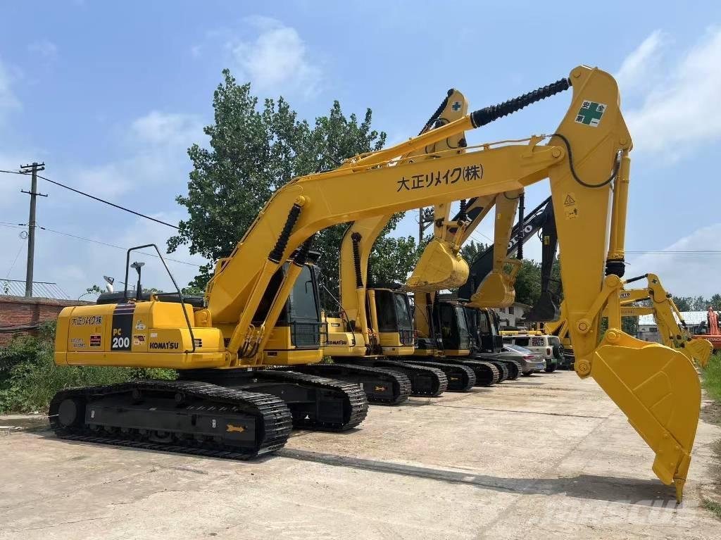Komatsu PC200-7 Paletli ekskavatörler