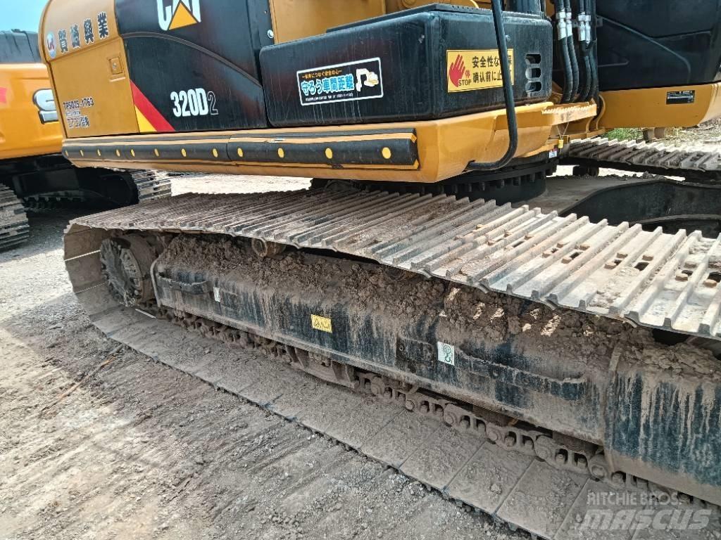 CAT 320D2 Midi ekskavatörler 7 - 12 t