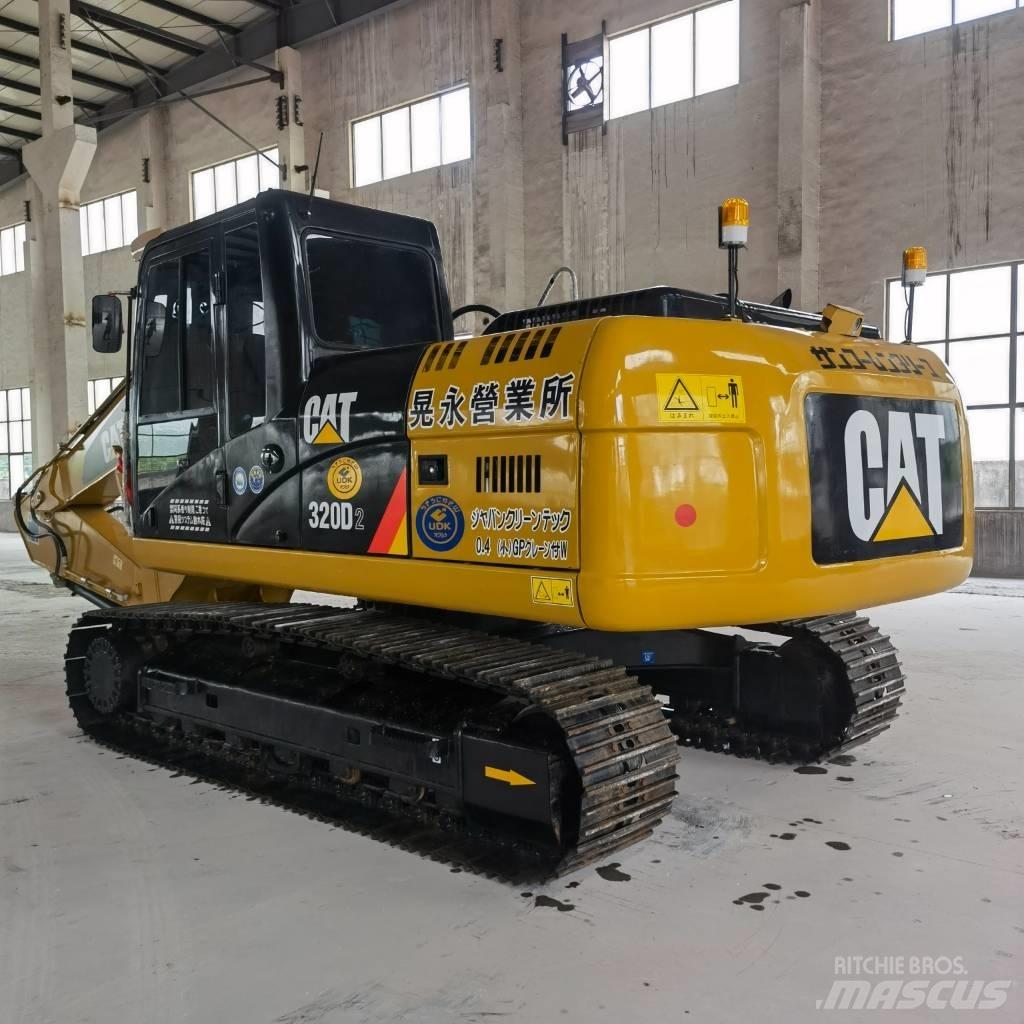 CAT 320 D2 Paletli ekskavatörler