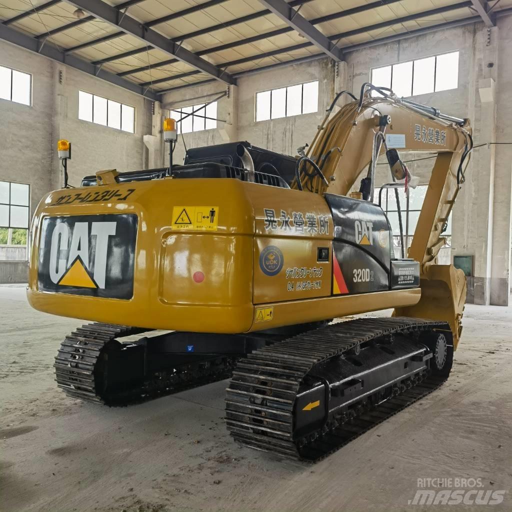 CAT 320 D2 Paletli ekskavatörler