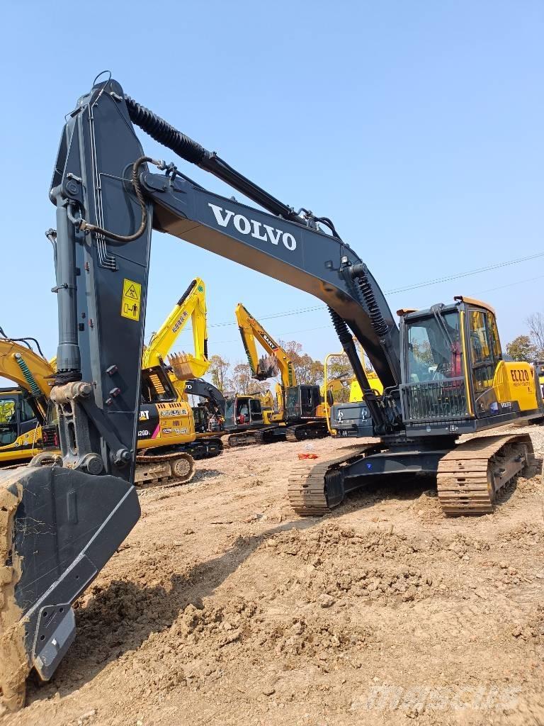 Volvo EC 220 Paletli ekskavatörler