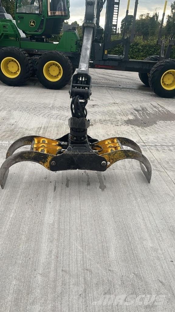 John Deere 1510G Tomruk yükleyici traktörler