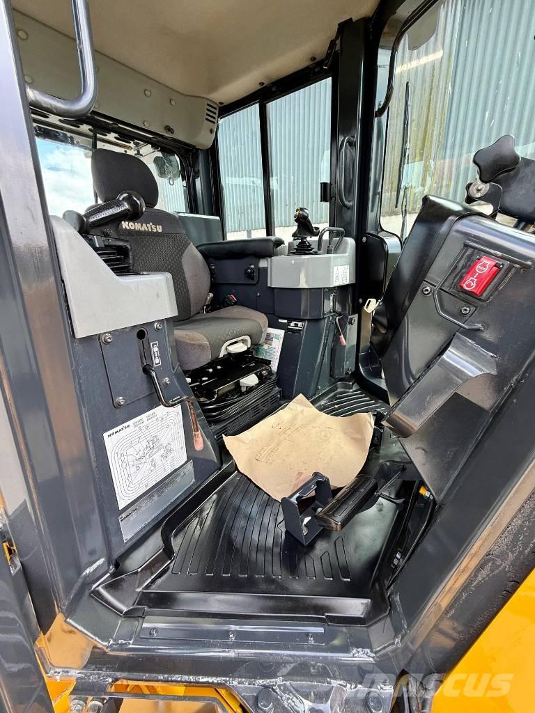 Komatsu D 61 PXi-24 Paletli dozerler